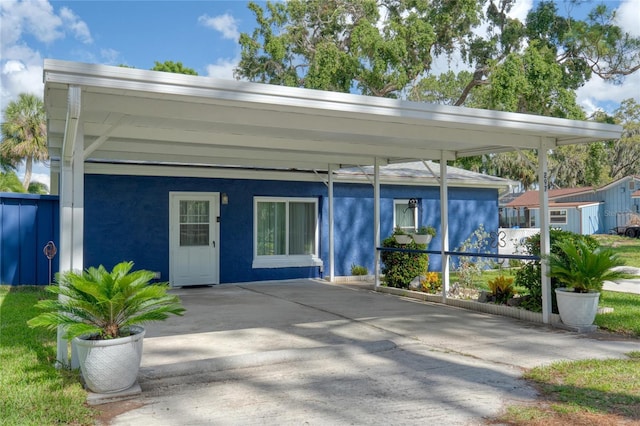 297 Lakeview Dr, Tarpon Springs, FL 34689 - view of front facade with stucco siding