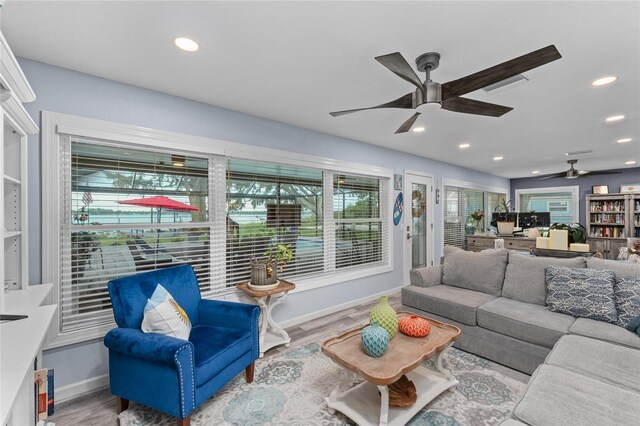 297 Lakeview Dr, Tarpon Springs, FL 34689 - living room featuring a ceiling fan, wood finished floors, recessed lighting, and baseboards