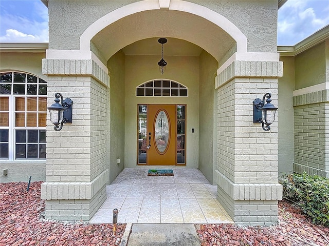 5058 Westlake Blvd, Dade City, FL 33523 - entrance to property featuring stucco siding