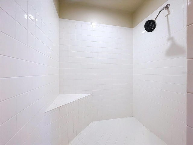 5058 Westlake Blvd, Dade City, FL 33523 - full bathroom with tiled shower