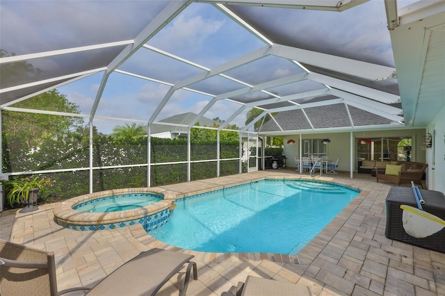 6332 35th Avenue Cir E, Palmetto, FL 34221 - view of swimming pool with an outdoor living space, a patio area, a pool with connected hot tub, and a lanai