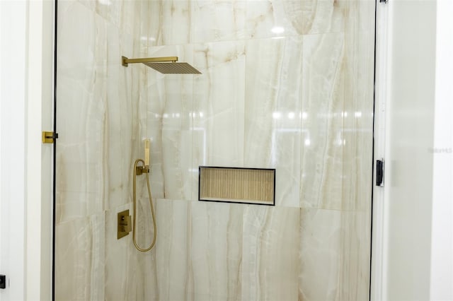 12484 Cross St, Largo, FL 33773 - bathroom view of a marble finish shower