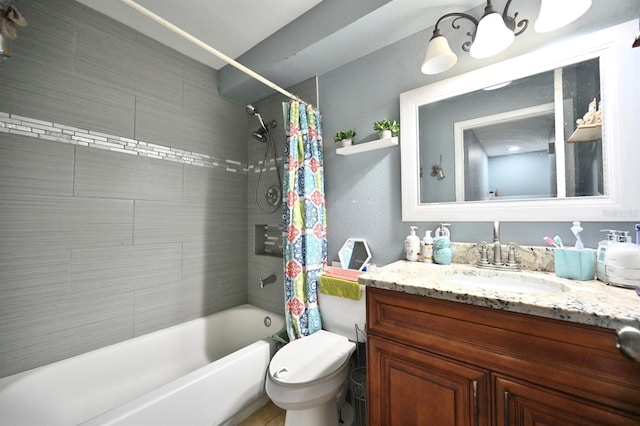 11314 Silverleaf Ct, Riverview, FL 33579 - full bath featuring shower / tub combo with curtain, toilet, vanity, and a chandelier