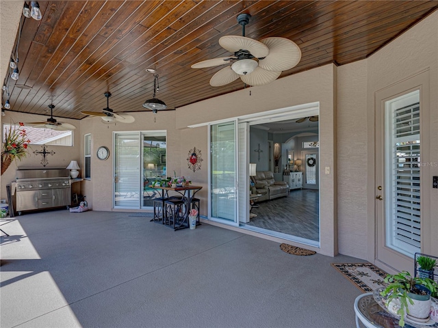 2908 89th Ave E, Parrish, FL 34219 - view of patio featuring a ceiling fan