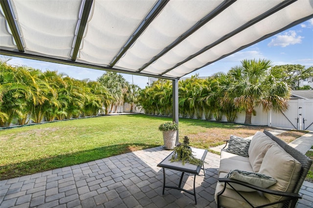 4403 W Bay Court Ave, Tampa, FL 33611 - view of patio featuring an outdoor hangout area and a gate