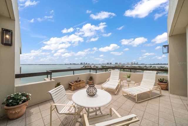 4 Belleview Blvd Unit 802, Belleair, FL 33756 - balcony featuring a city view and a water view