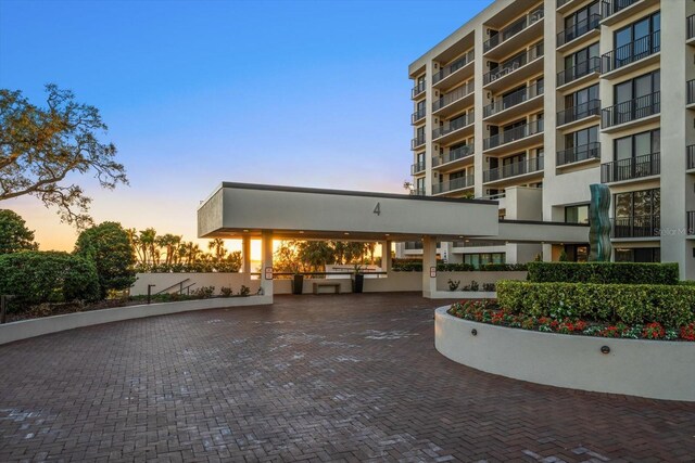 4 Belleview Blvd Unit 802, Belleair, FL 33756 - view of home's community