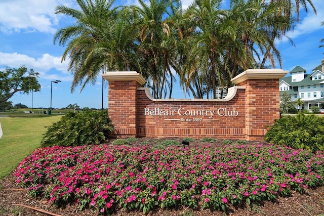 4 Belleview Blvd Unit 802, Belleair, FL 33756 - community / neighborhood sign featuring a yard