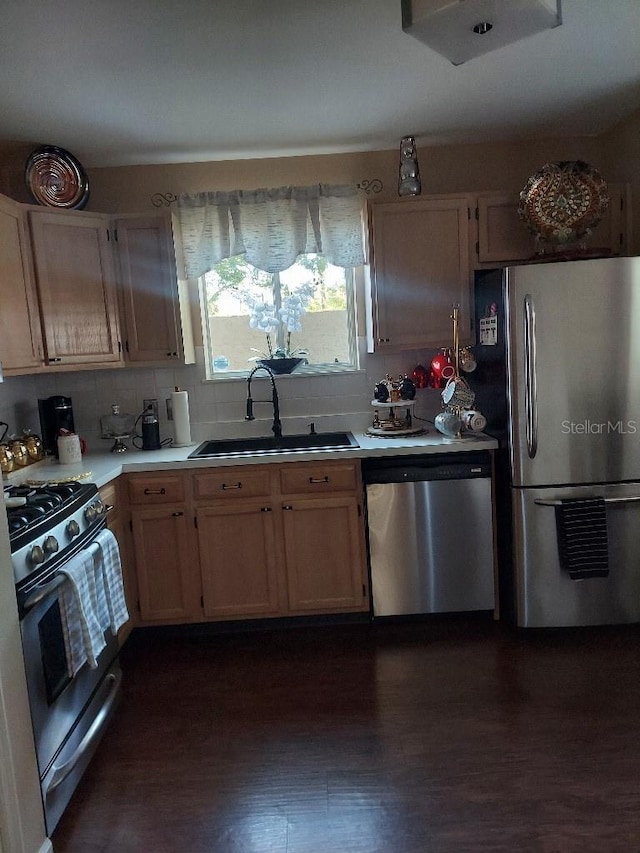 13020 Lorna Pl, Tampa, FL 33618 - photo 2