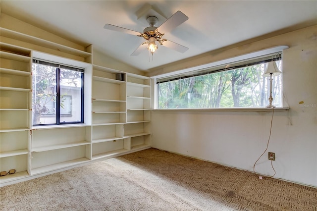 919 Sandpiper Way S, Saint Petersburg, FL 33707 - carpeted spare room featuring lofted ceiling and a ceiling fan