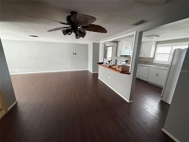 10208 Oak Hill Dr, Port Richey, FL 34668 - photo 4