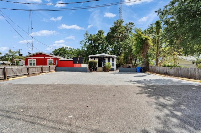 126 Ridgewood Ave, Brandon, FL 33510 - view of front of home featuring fence