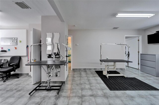 126 Ridgewood Ave, Brandon, FL 33510 - misc room featuring visible vents