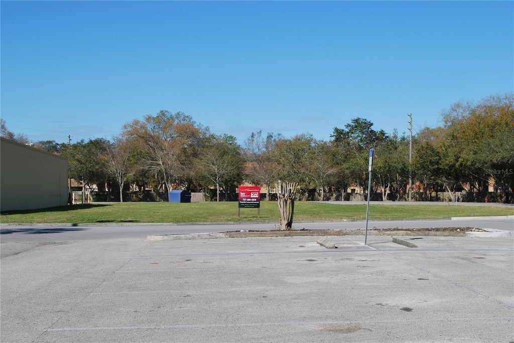 12125 Little Rd, Hudson, FL 34667