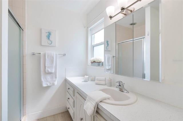 5356 81st St N Unit 26, Saint Petersburg, FL 33709 - full bath with a shower stall and vanity