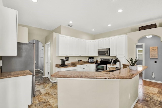 25330 Conestoga Dr, Land O Lakes, FL 34639 - photo 12
