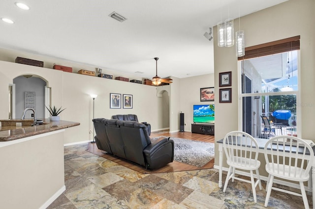25330 Conestoga Dr, Land O Lakes, FL 34639 - photo 19