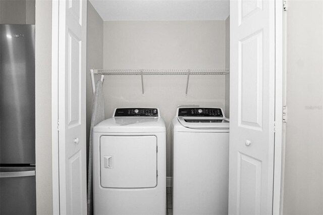 13613 Laraway Dr, Riverview, FL 33579 - washroom featuring washer and dryer