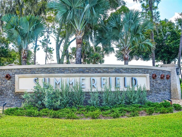 13613 Laraway Dr, Riverview, FL 33579 - community / neighborhood sign with a yard