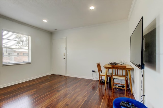 1115 Rue Des Chateaux Unit 2B, South Pasadena, FL 33707 - entrance foyer featuring crown molding, baseboards, recessed lighting, and wood finished floors