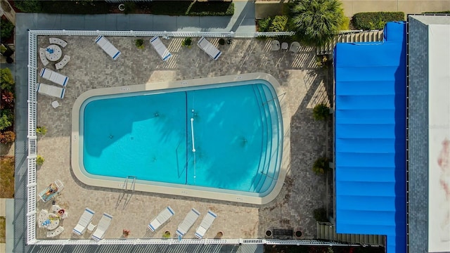1115 Rue Des Chateaux Unit 2B, South Pasadena, FL 33707 - view of swimming pool