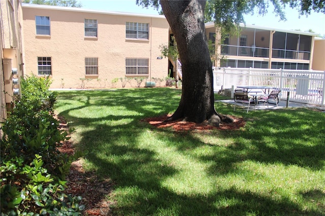 4725 Joseph Ct Unit 233, Tampa, FL 33614 - view of yard featuring a patio area