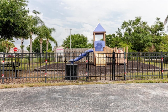6260 Olivedale Dr, Riverview, FL 33578 - communal playground with fence