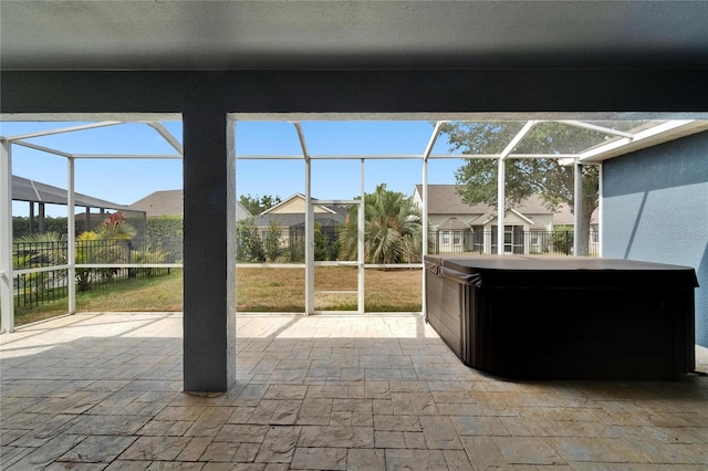 16516 Bridgewalk Dr, Lithia, FL 33547 - sunroom with a jacuzzi