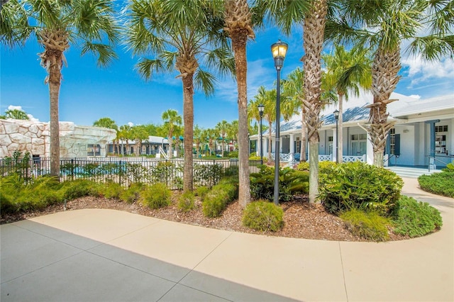 16516 Bridgewalk Dr, Lithia, FL 33547 - view of home's community featuring fence