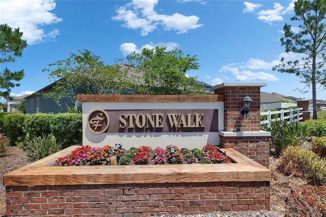 11707 Sunburst Marble Rd, Riverview, FL 33579 - community sign with fence