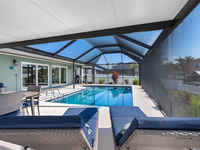6604 Dolphin Cove Dr, Apollo Beach, FL 33572 - view of swimming pool featuring a patio area and a lanai