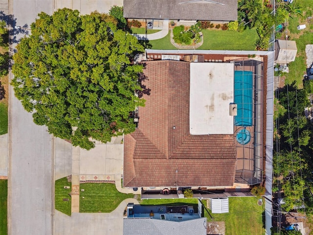 6365 32nd Ave N, Saint Petersburg, FL 33710 - aerial view of a pool area