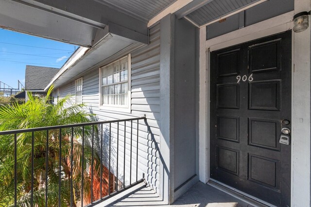 200 Country Club Dr Unit 906, Largo, FL 33771 - view of entrance to property