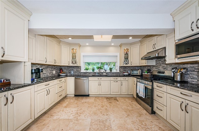 2834 Pelham Rd N, Saint Petersburg, FL 33710 - photo 31