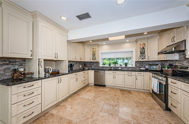 2834 Pelham Rd N, Saint Petersburg, FL 33710 - photo 32