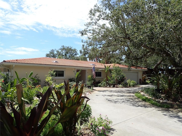 2834 Pelham Rd N, Saint Petersburg, FL 33710 - photo 2