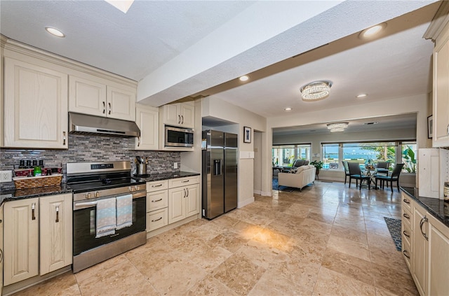 2834 Pelham Rd N, Saint Petersburg, FL 33710 - photo 30
