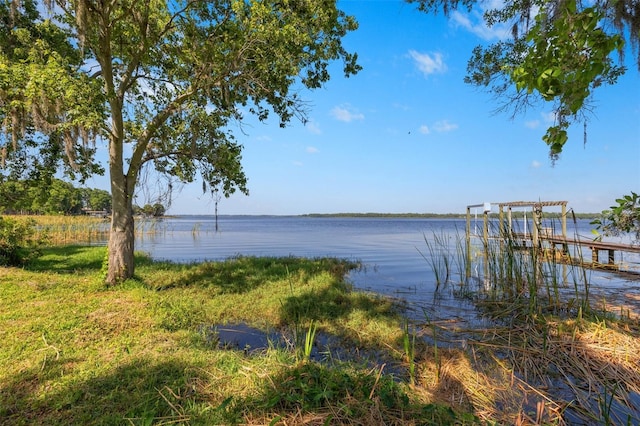 2661 Cyprus Dr, Palm Harbor, FL 34684