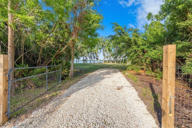 2661 Cyprus Dr, Palm Harbor, FL 34684