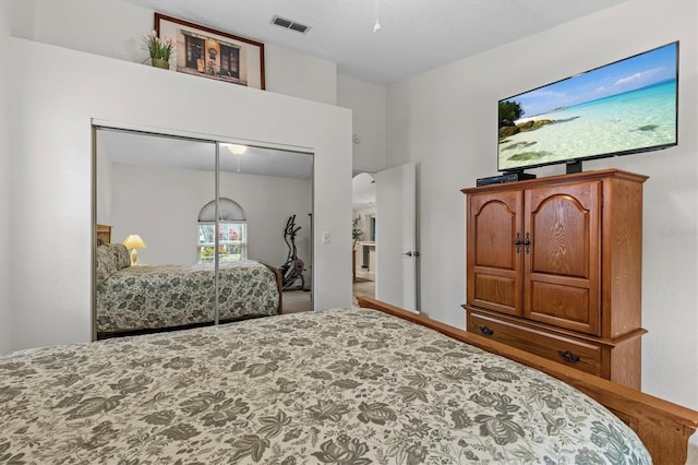 bedroom with a closet