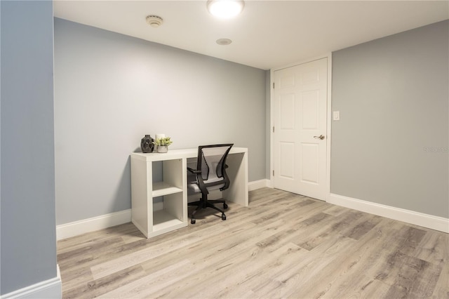 1390 Gulf Blvd Unit Ph-5, Clearwater, FL 33767 - office space featuring wood finished floors and baseboards