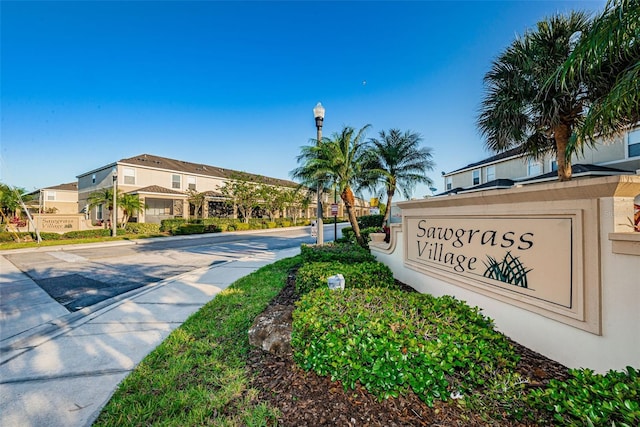 6902 47th Ln N, Pinellas Park, FL 33781 - community / neighborhood sign with a residential view