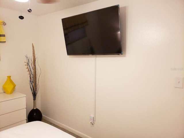 2210 Irene St, Lutz, FL 33549 - bedroom featuring baseboards