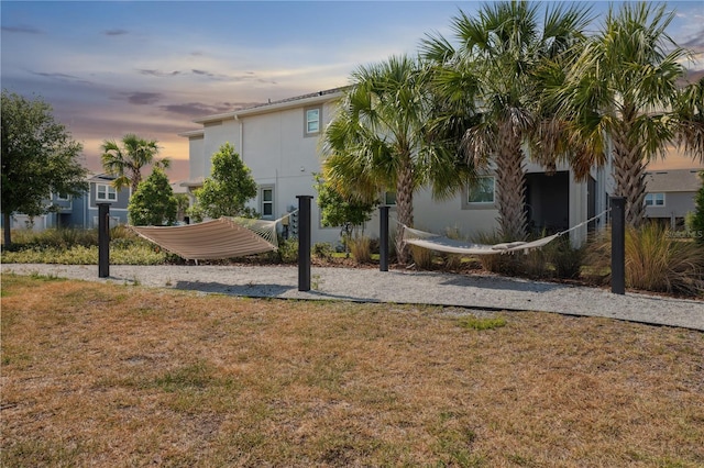 2529 Arbor Wind Dr, Lutz, FL 33558 - view of property's community featuring a lawn and volleyball court