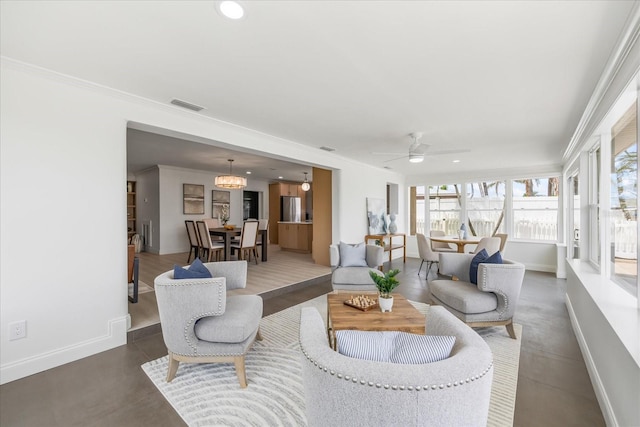 living area with ceiling fan, baseboards, visible vents, and recessed lighting