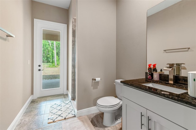 7340 W Dr, Wesley Chapel, FL 33544 - full bath with baseboards, vanity, and toilet