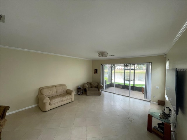 unfurnished room with crown molding and baseboards