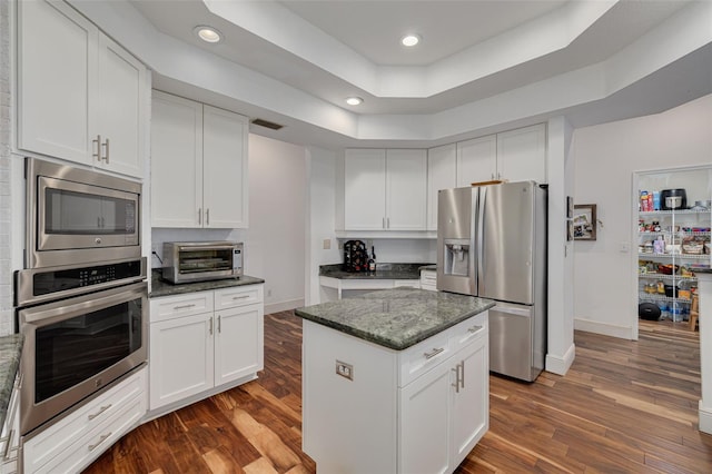 4766 Royal Palm Cir NE, Saint Petersburg, FL 33703 - photo 13