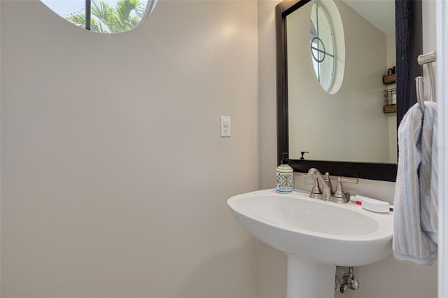 4766 Royal Palm Cir NE, Saint Petersburg, FL 33703 - photo 41