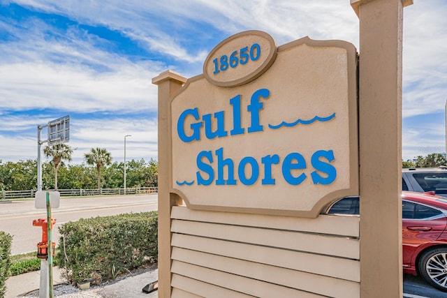 18650 Gulf Blvd Unit 203, Indian Shores, FL 33785 - exterior view of fence